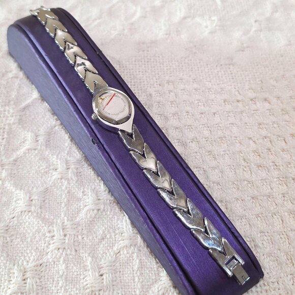 Cote d'Azur Silver Oval Face Crystal Accent Bezel Link Band Women's Watch Works - Picture 12 of 15